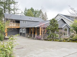 4991 SW Nevada Ct, Portland, OR 97219