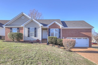2600 Hansford Dr, Thompsons Station, TN 37179