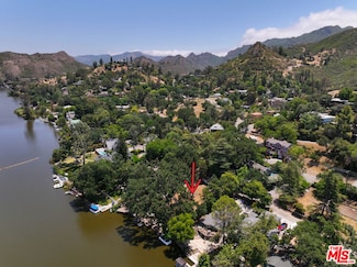 29255 S Lake Shore Dr, Malibou Lake, CA 91301