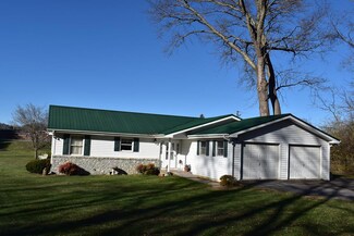 403 Meadow Ln, Bluefield, VA 24605