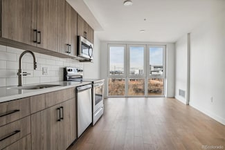3575 Chestnut Place Unit 706, Denver, CO 80216