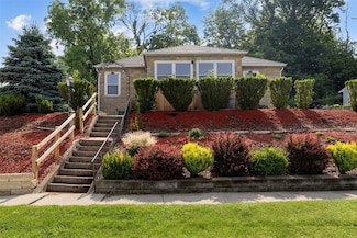 301 S Garnavillo St, Anamosa, IA 52205