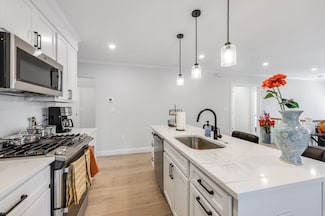 34 Perthshire Rd Unit 34, Boston, MA 02135