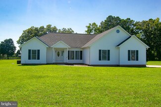 522 Safe Harbor Landing, Hague, VA 22469