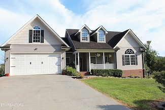 1940 River Vista Cir, Sevierville, TN 37876