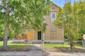 310 E Carson St, San Antonio, TX 78208