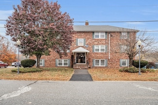 15 Frank St Unit 1, Dracut, MA 01826