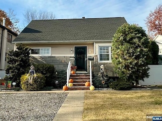 303 Shaler Blvd, Ridgefield, NJ 07657