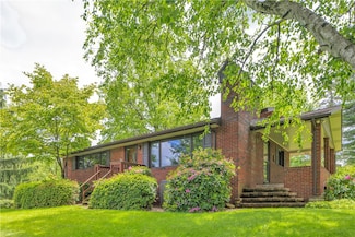 195 Sylvester St, Freedom, PA 15042