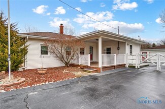 4606 Walbridge Rd, Northwood, OH 43619