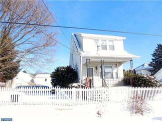 41 S Wylam St, Frackville, PA 17931