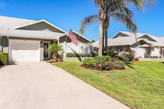 6639 SE Yorktown Dr, Hobe Sound, FL 33455