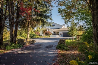 8850 Rohr Hill Rd, West Valley, NY 14171