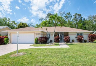 889 Charlemagne Blvd, Naples, FL 34112
