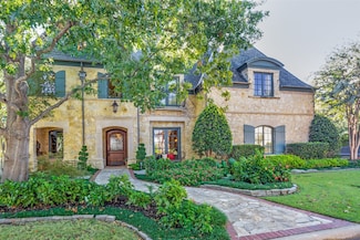 52 Kennington Ct, Dallas, TX 75248