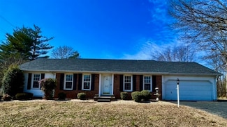 3117 Copperfield Ct, Bowling Green, KY 42104