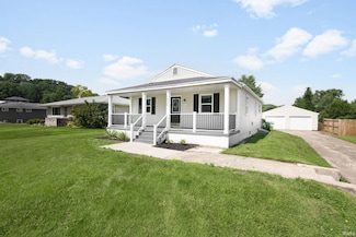 1535 S Spring St, Mishawaka, IN 46544