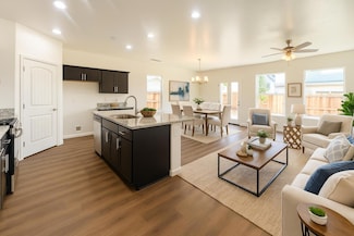 1444 Crimson Way #Lot 50, Dinuba, CA 93618