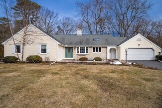 169 Captain Rd, Longmeadow, MA 01106