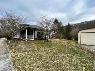 378 Joslyn Ave, Pennington Gap, VA 24277