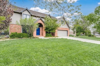 8522 E Greenbriar St, Wichita, KS 67226