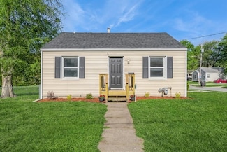 986 27th St, Des Moines, IA 50312