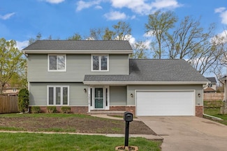 4016 Patricia Dr, Urbandale, IA 50322