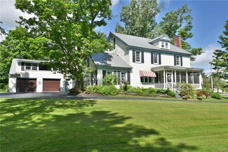 8934 Tibbitts Rd, New Hartford, NY 13413