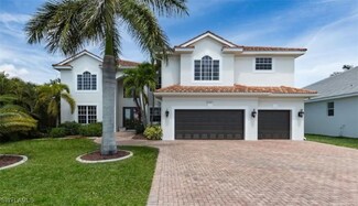 5221 Seagull Ct, Cape Coral, FL 33904