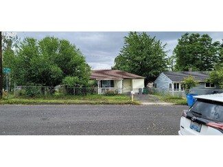 1903 W 28th St, Vancouver, WA 98660