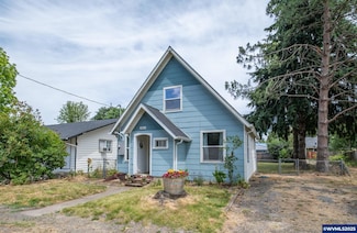 38805 NW Beech St, Scio, OR 97374