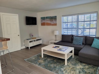 3226 NE 12th St Unit 1, Pompano Beach, FL 33062