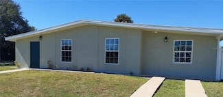 3165 Crestwood Dr, Port Charlotte, FL 33952