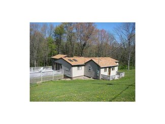 385 Kittanning Hollow Rd, East Brady, PA 16028
