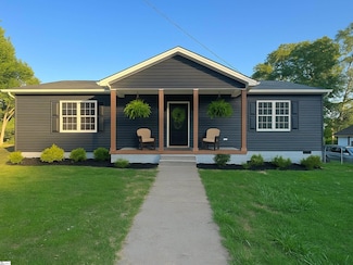 1316 E South 6th St, Seneca, SC 29678