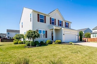 1936 Pinewood Ln, Painesville, OH 44077