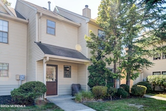 302 Tiger Lilly Ct, Jackson, NJ 08527