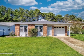 3 Tudor Ct, Brick, NJ 08723