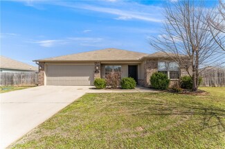 3475 Justice Dr, Bethel Heights, AR 72764