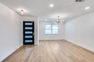 611 Cannon Dr, Euless, TX 76040