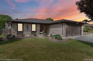 2629 Mellowood Dr, Sterling Heights, MI 48310
