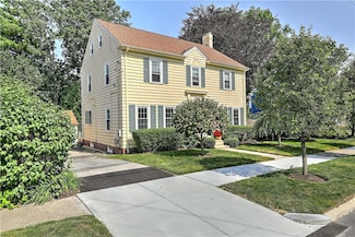 41 Stadium Rd, Providence, RI 02906