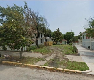 1117 Sealy St, Galveston, TX 77550
