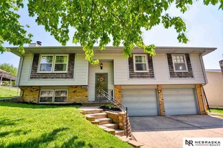 10905 V St, Omaha, NE 68137