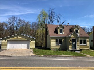 819 Garibaldi Ave, Roseto, PA 18013