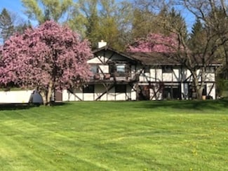 23105 N High Ridge Rd, Barrington, IL 60010