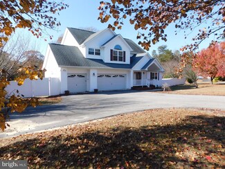 6501 Quiet Ct, Saint Leonard, MD 20685