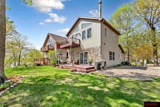 24563 Irish Ln, Cleveland, MN 56017