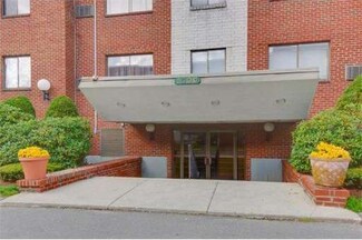 1000 Governors Dr Unit 10, Winthrop, MA 02152