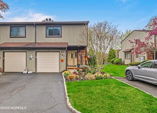 182 Heywood Ct, Matawan, NJ 07747